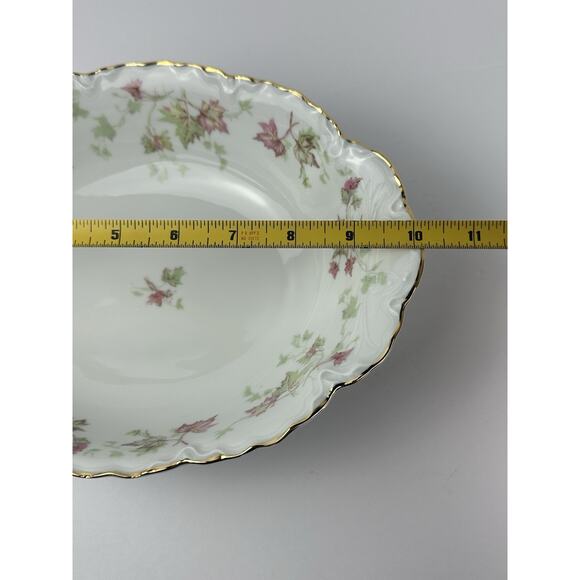 VTG Hutschenreuther Selb Bavaria Germany Maple Leaf Round Veg. 10” Oval Bowl - Picture 6 of 7